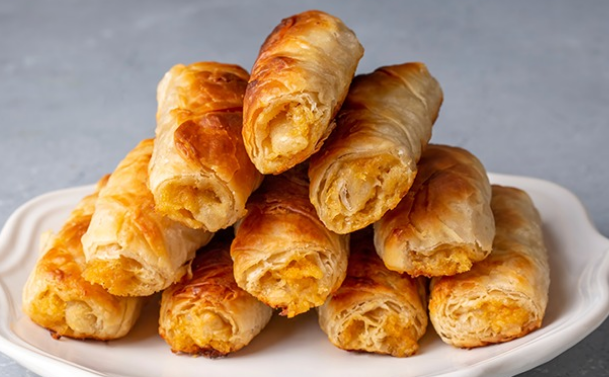 Buzluktan Çıkarılan Donuk Börek Direkt Fırına Atılır mı?