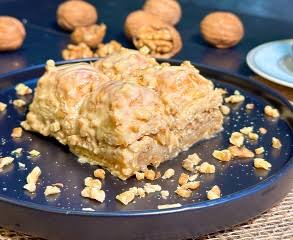 Gelenekten Gelen Özgün Lezzet: Efeoğlu Tahinli Baklava