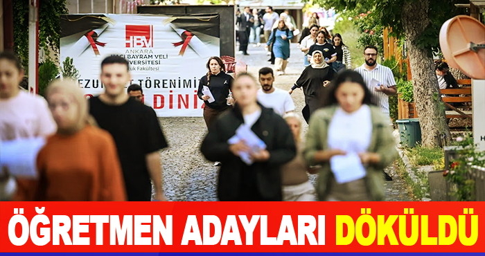 Öğretmen Adayları Döküldü