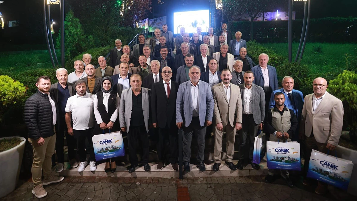Başkan Sandıkçı'dan Muhtarlara Jest
