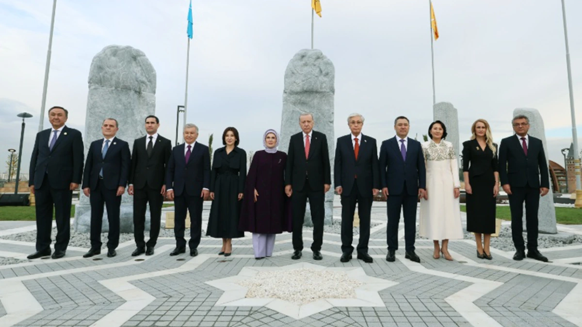 Türk Dünyası Liderlerinden Birlik Zirvesi