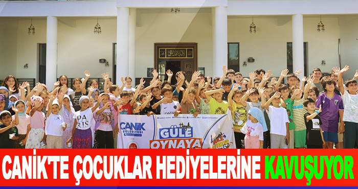 Canik'te Çocuklar Hediyelerine Kavuşuyor